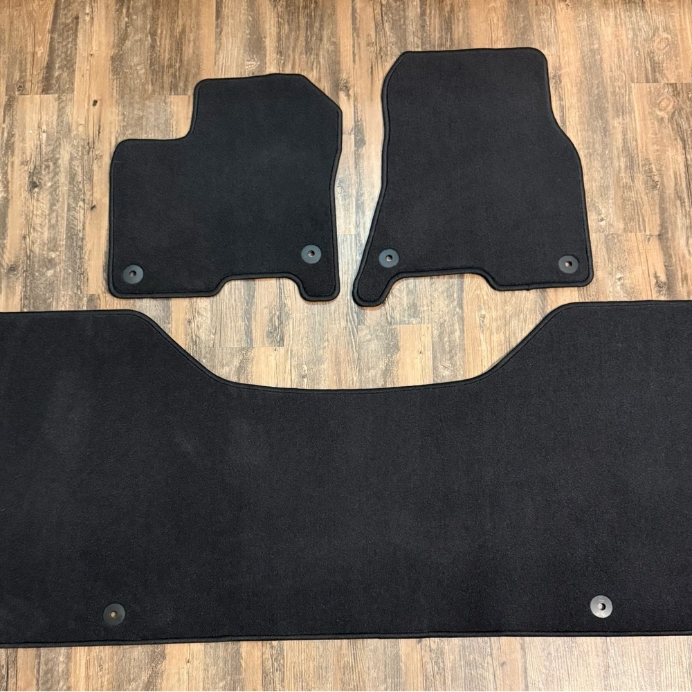 2019-2026 RAM 1500 Black Carpet Floor Mats - Set of 3